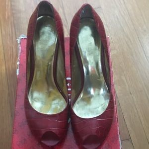 Women’s Guess Heels